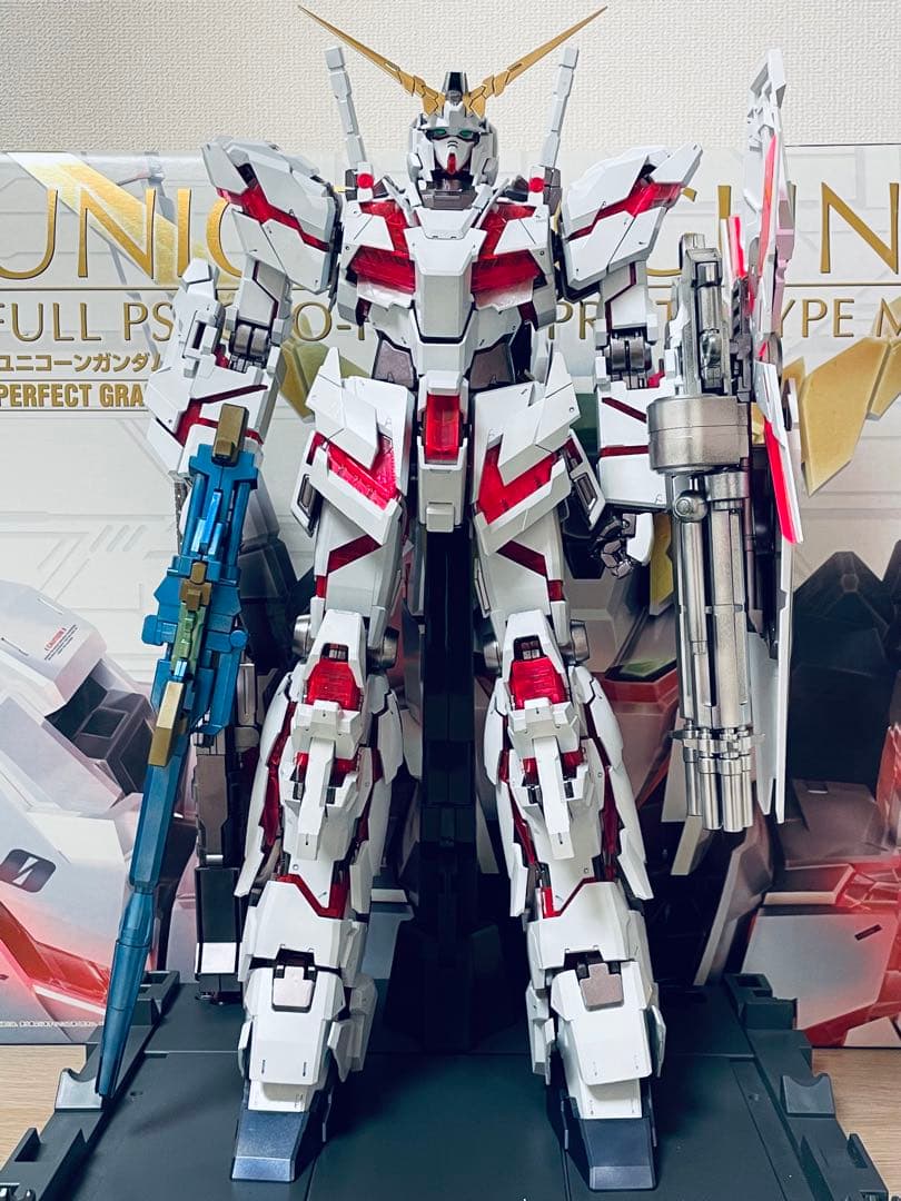 塗装済み 機動戦士ガンダムUC ユニコーンガンダム PG RX-0 1/60