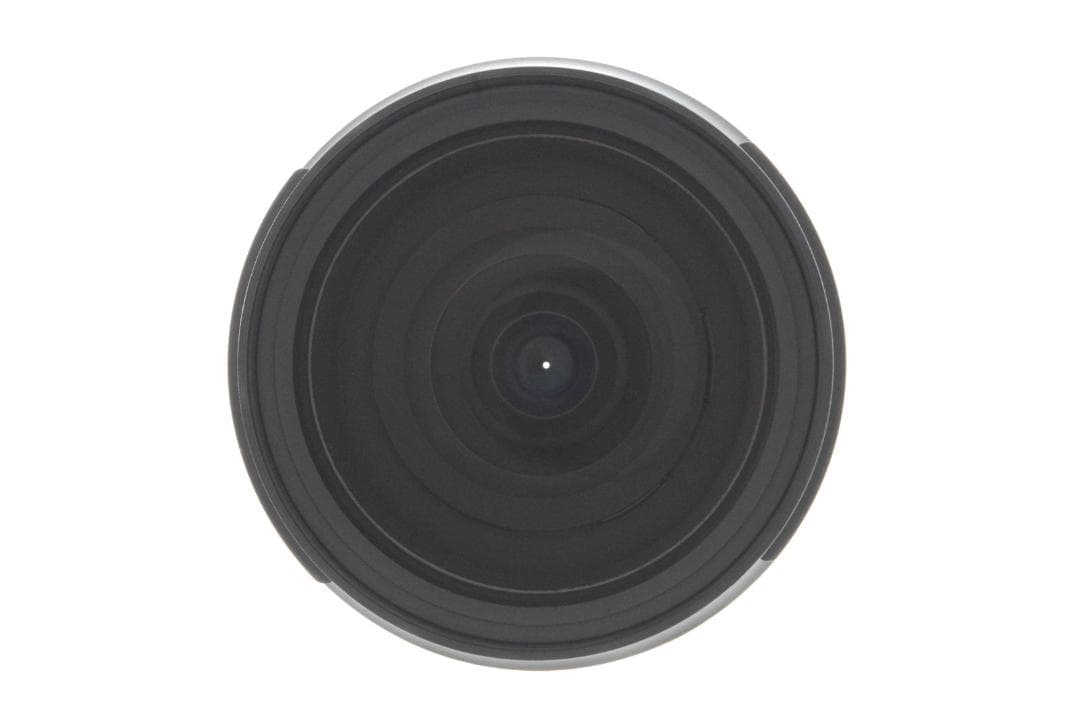 【ほぼ新品】 タムロン Tamron 17-70mm F2.8 Fujifilm