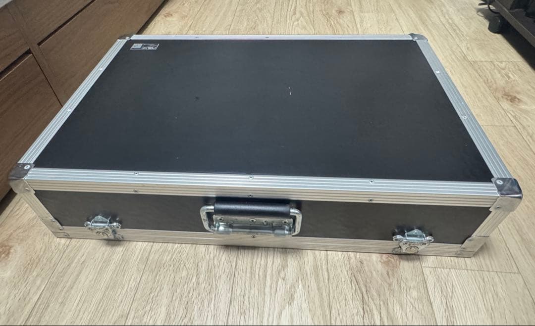 BOSS GT-100 マルチ エフェクター ハードケース付き