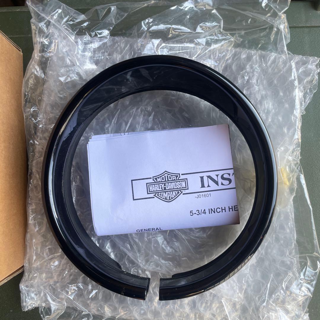 純正】 【黒塗装】バイザースタイル・5.75インチヘッドライト・トリムリング