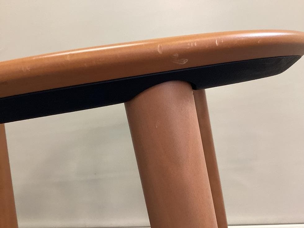 アルフレックス　ラーゴ　LAGO　arflex　コーヒーテーブル　インテリア