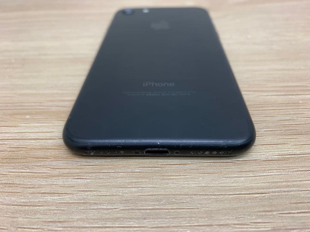 iPhone7 ブラック 128GB SIMフリー 本体