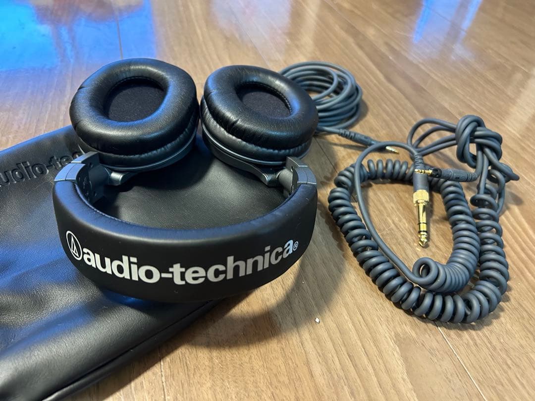[未使用に近い] audio-technica ヘッドホン ATH-M40x