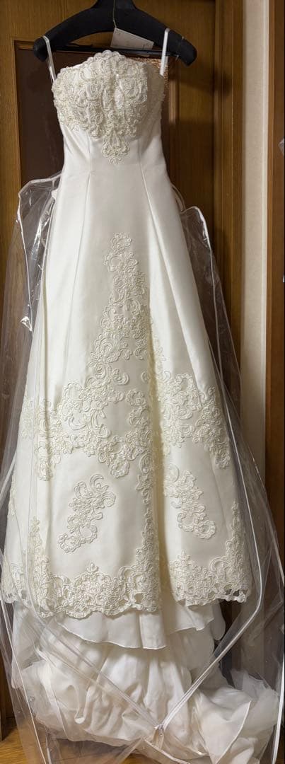 天　ホワイトウェディングドレス オフショルダー　MIL5058