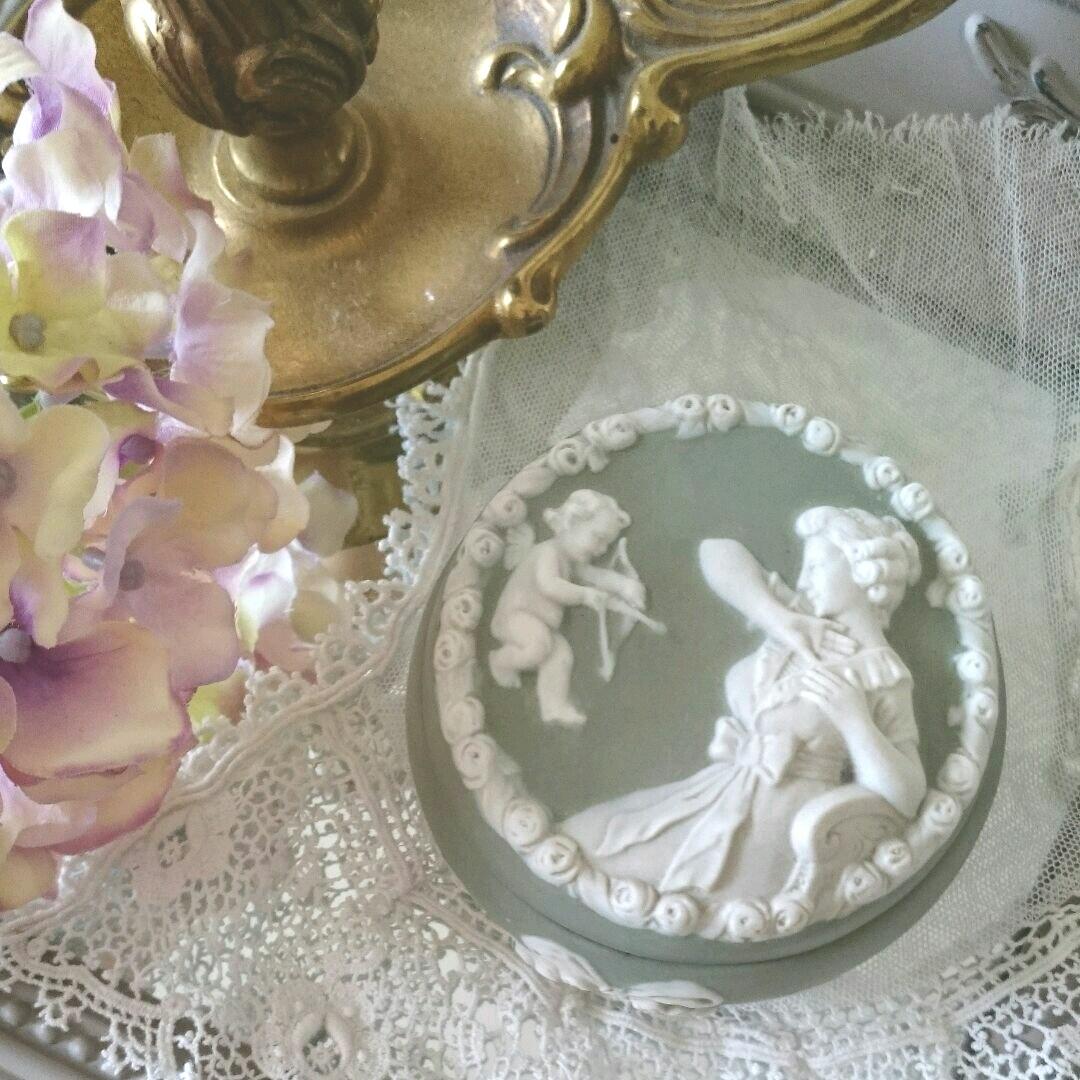 アンティーク小物入れ☆