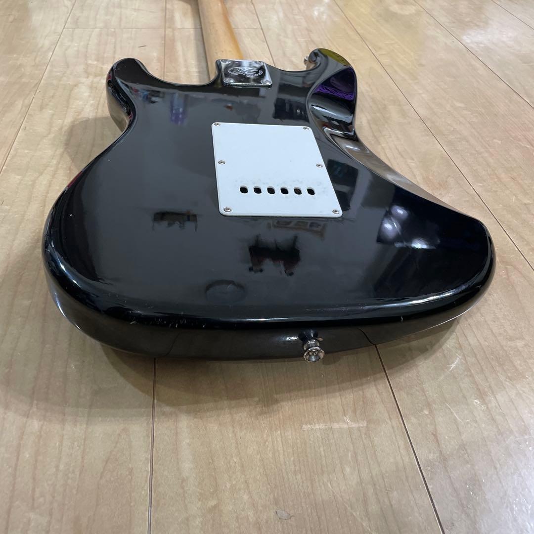 迅速な配送！安い！SX ストラトキャスタータイプ　弦高調整済み　です