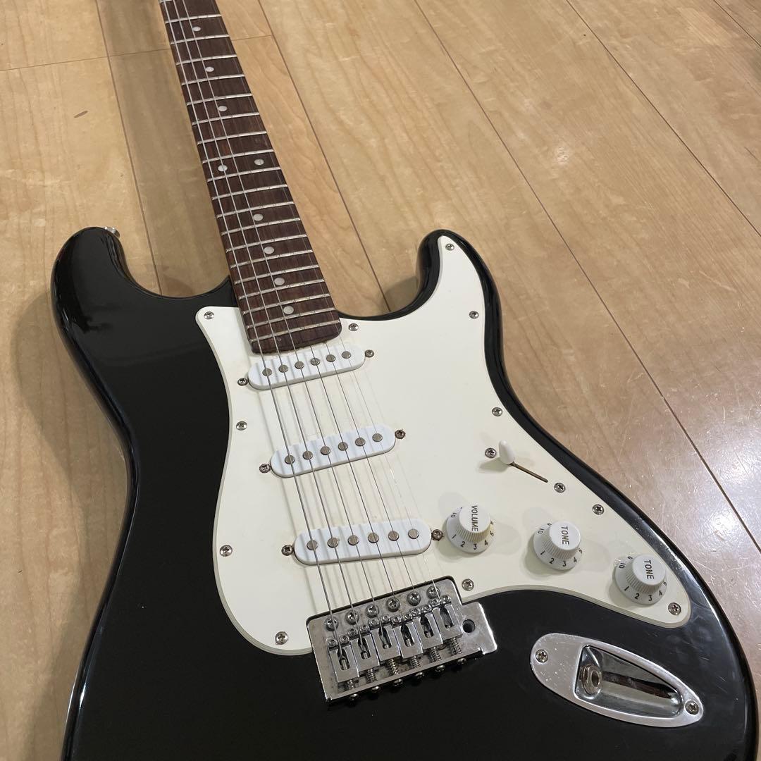 迅速な配送！安い！SX ストラトキャスタータイプ　弦高調整済み　です