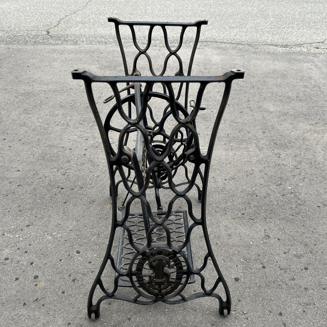 シンガー　網目ミシン脚　ミシン台　テーブル脚　アンティーク　レトロ　b11