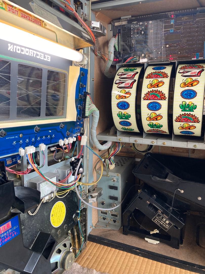 配送可　4号機　初代アステカ　裏？　パチスロ　実機　スロット