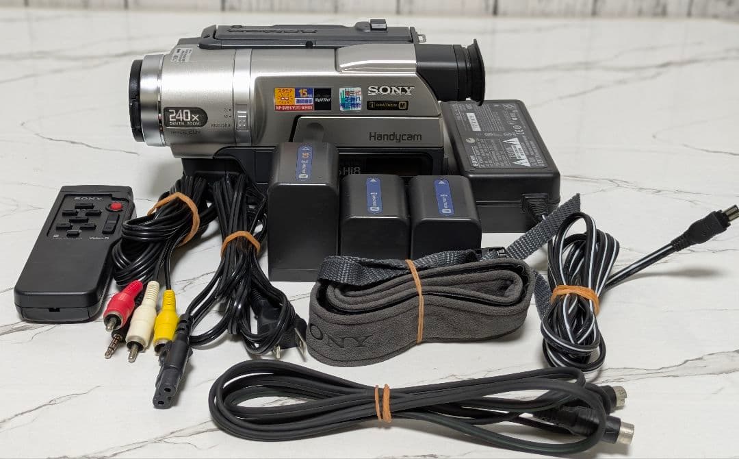 SONY　CCD-TRV96　Hi8　8mm対応　セット