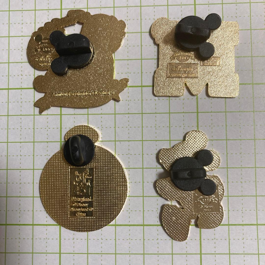 ディズニー　ピンバッジ　17点