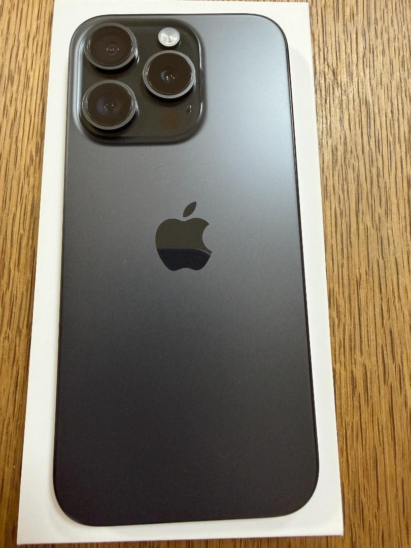 【iPhone 15 Pro 128GB】SIMフリー 美品