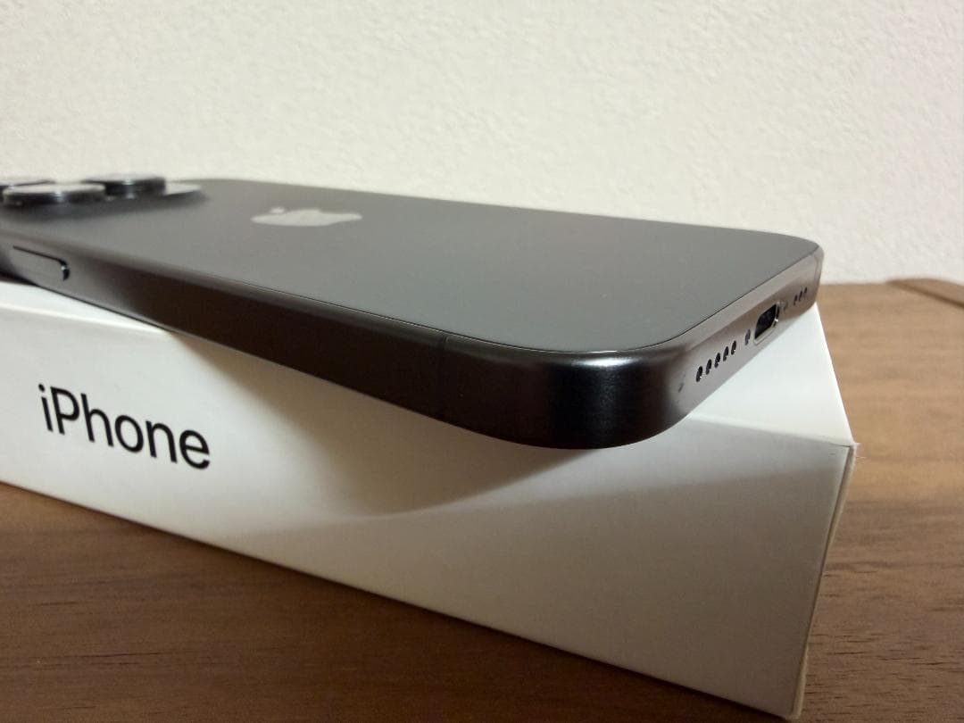 【iPhone 15 Pro 128GB】SIMフリー 美品