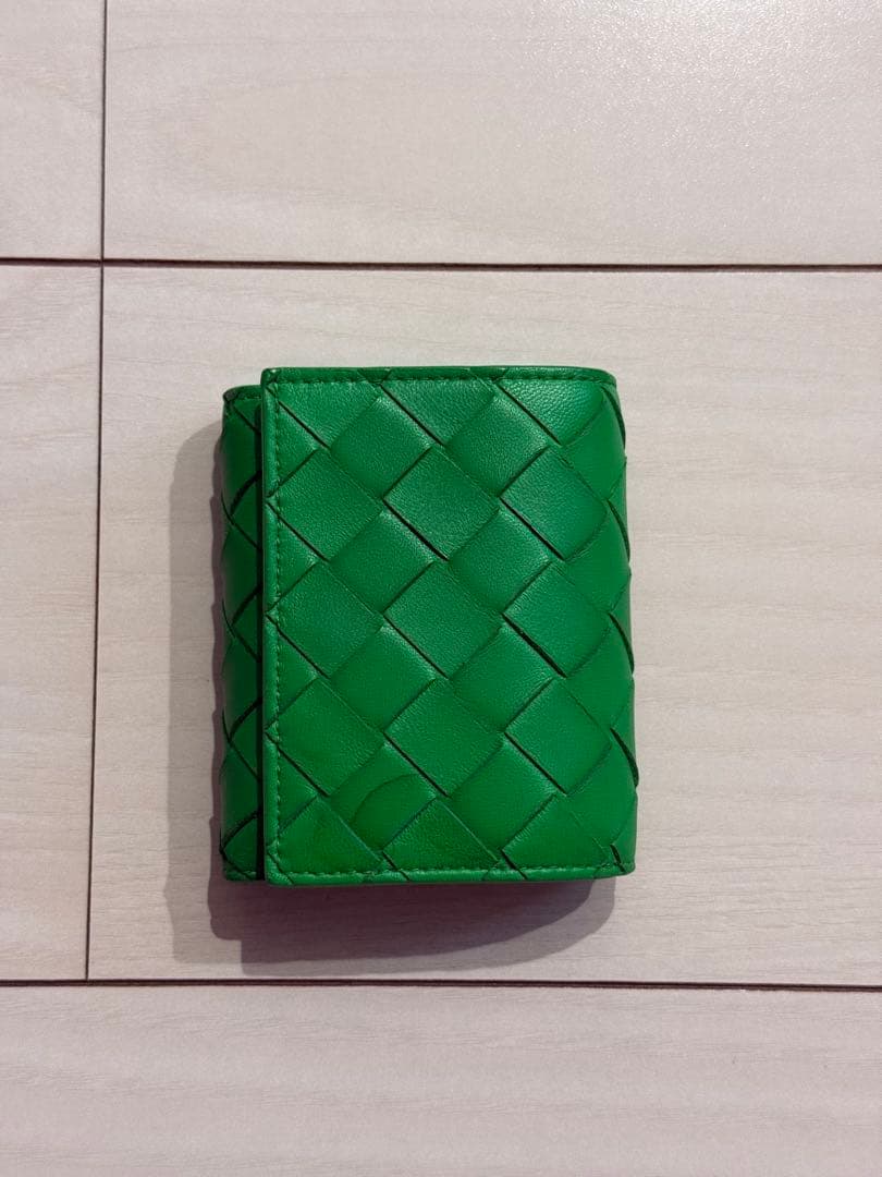 ボッテガヴェネタ　イントレチャートタイニー　3つ　折ウォレット