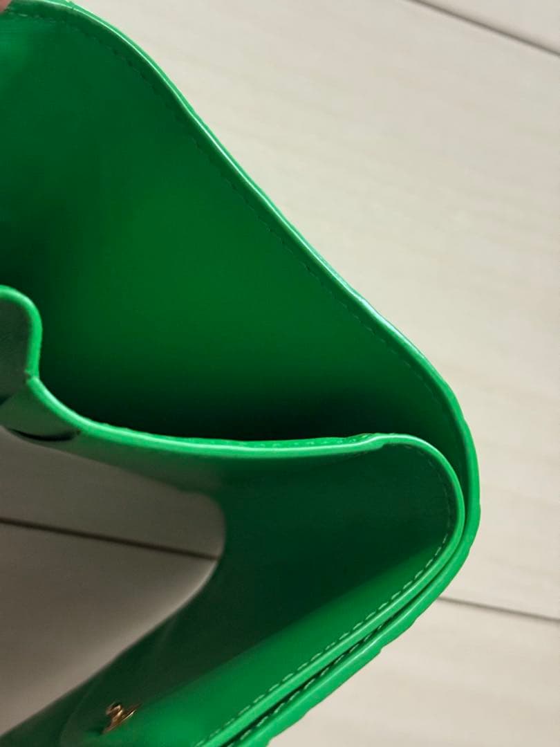 ボッテガヴェネタ　イントレチャートタイニー　3つ　折ウォレット