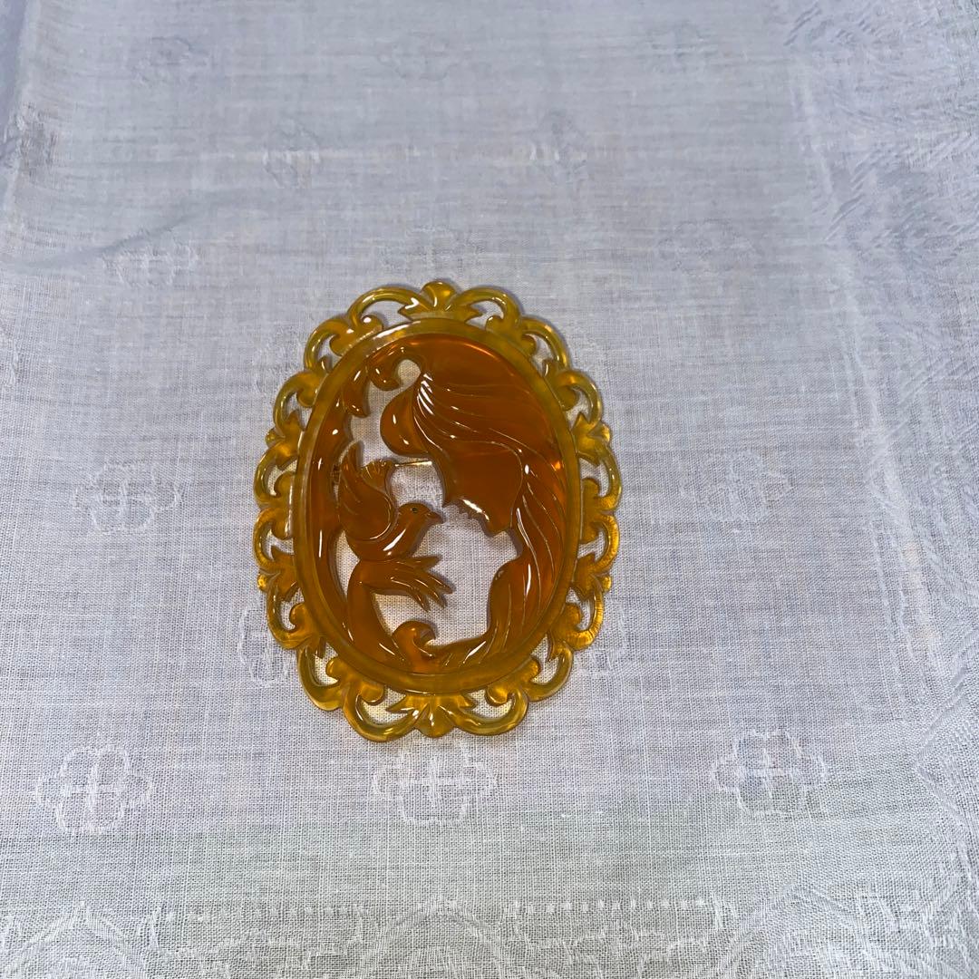 CBS日本公式アカウント02  べっ甲　　ブローチ