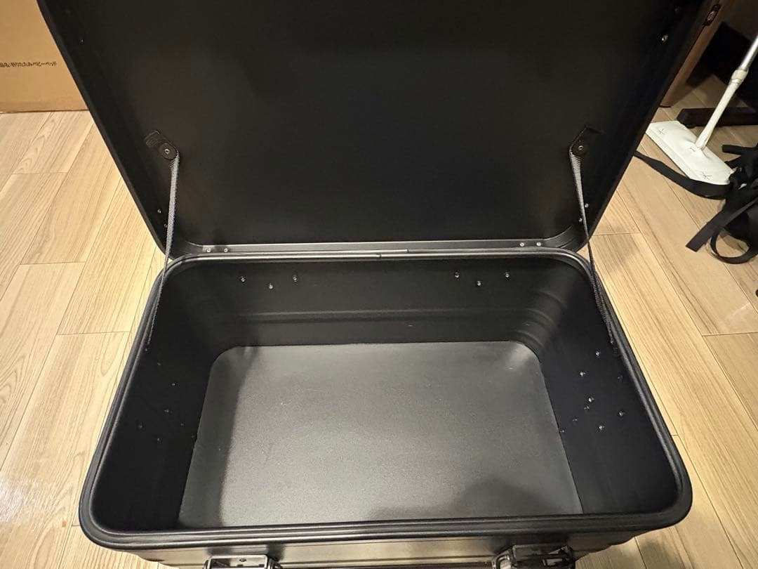 DELTA コンテナ　ブラック(S)