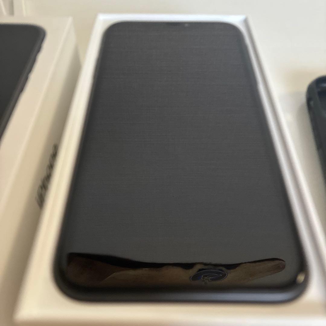 Apple iPhone 11 (ブラック64GB【訳あり】