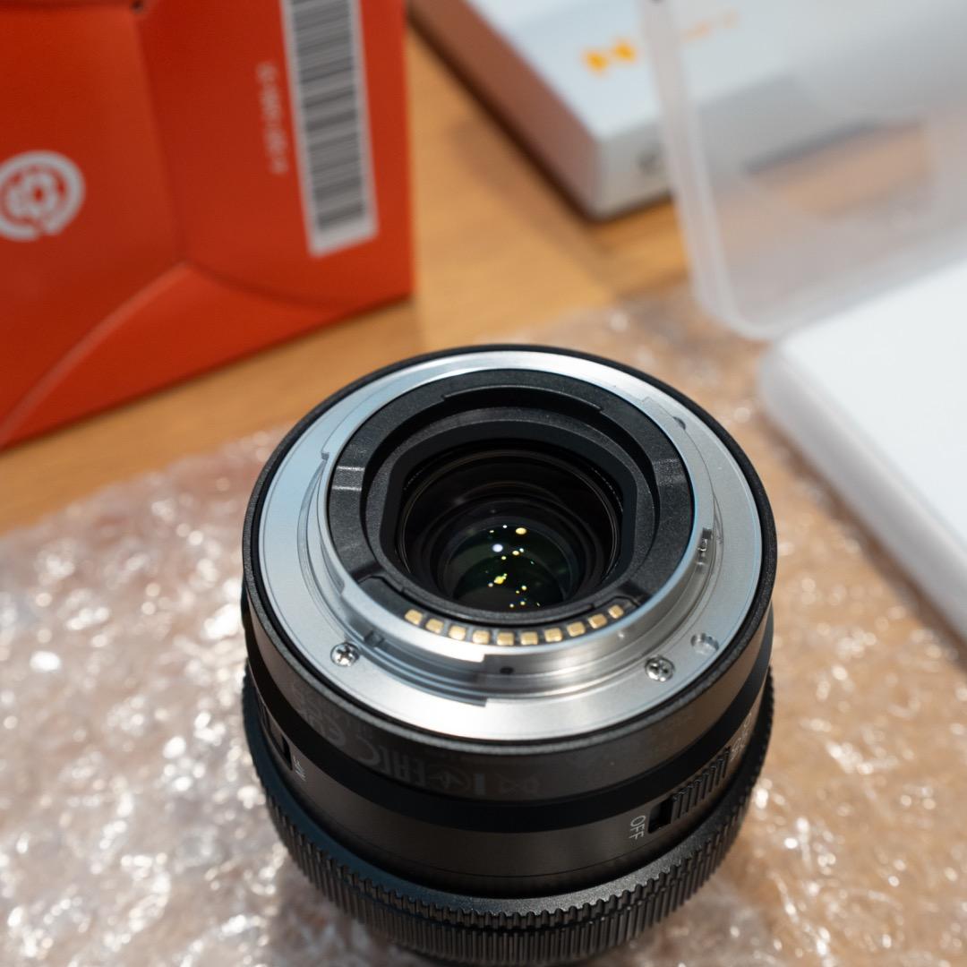 【美品】SONY FE 40mm F2.5 Gレンズフード ブラックミストセット