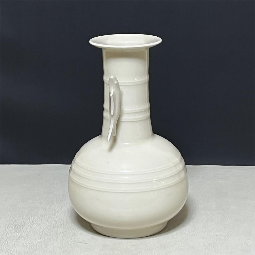 加藤渓山 牙黄磁 耳付花生 共箱 喜寿 渓山 魚耳 花入 耳付花入【k3635】