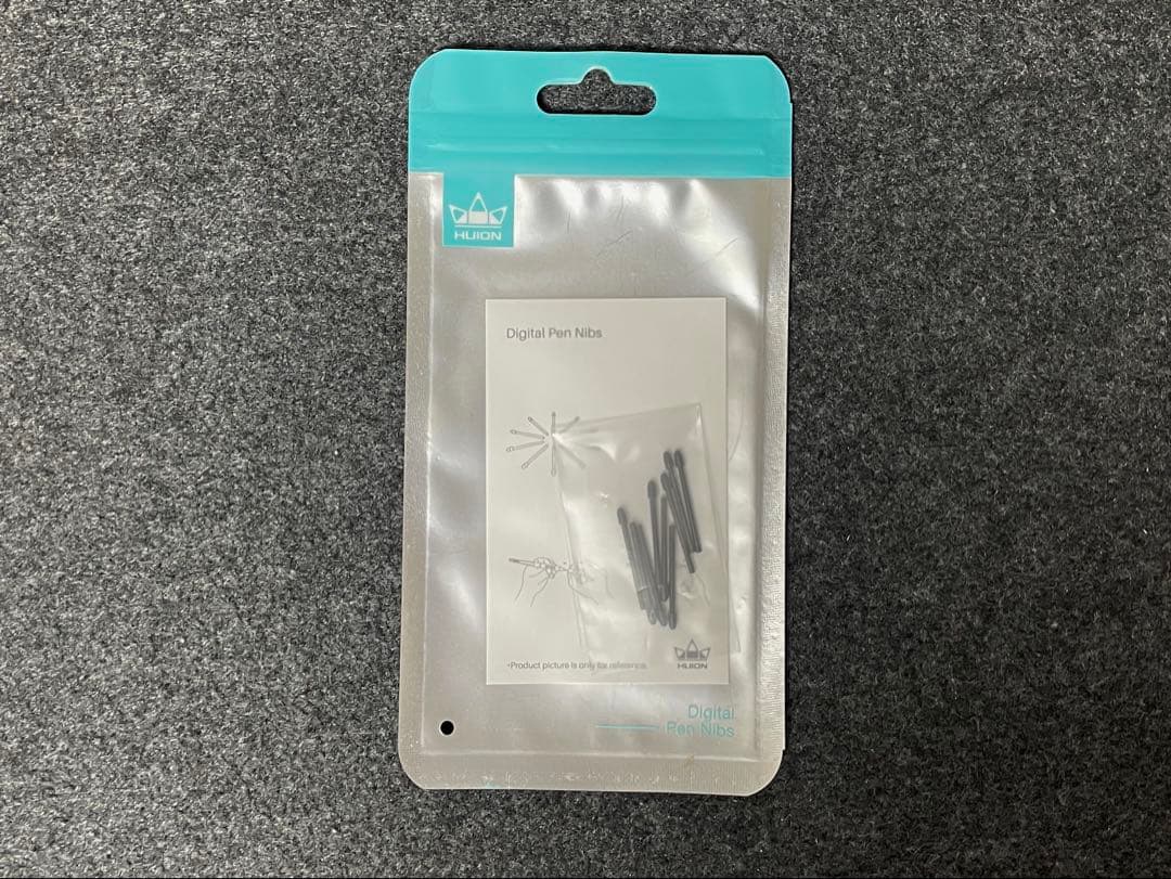 HUION KAMVAS 22 液タブ