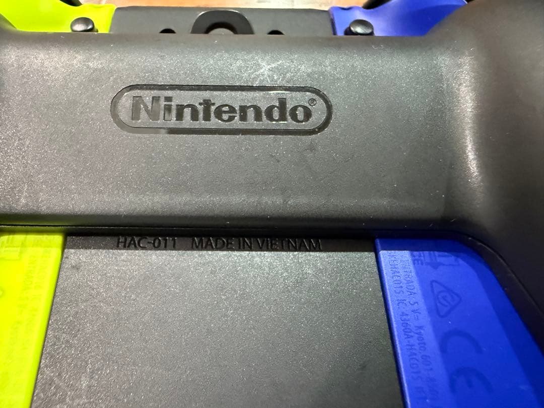 【超美品】Nintendo Switch 本体 2018年式 付属品セット