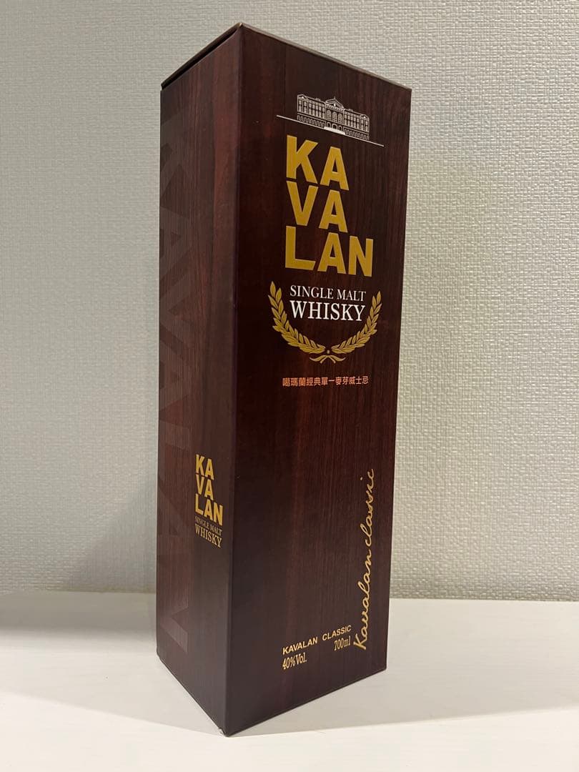 KAVALAN CLASSIC シングルモルトウイスキー 700ml 40%