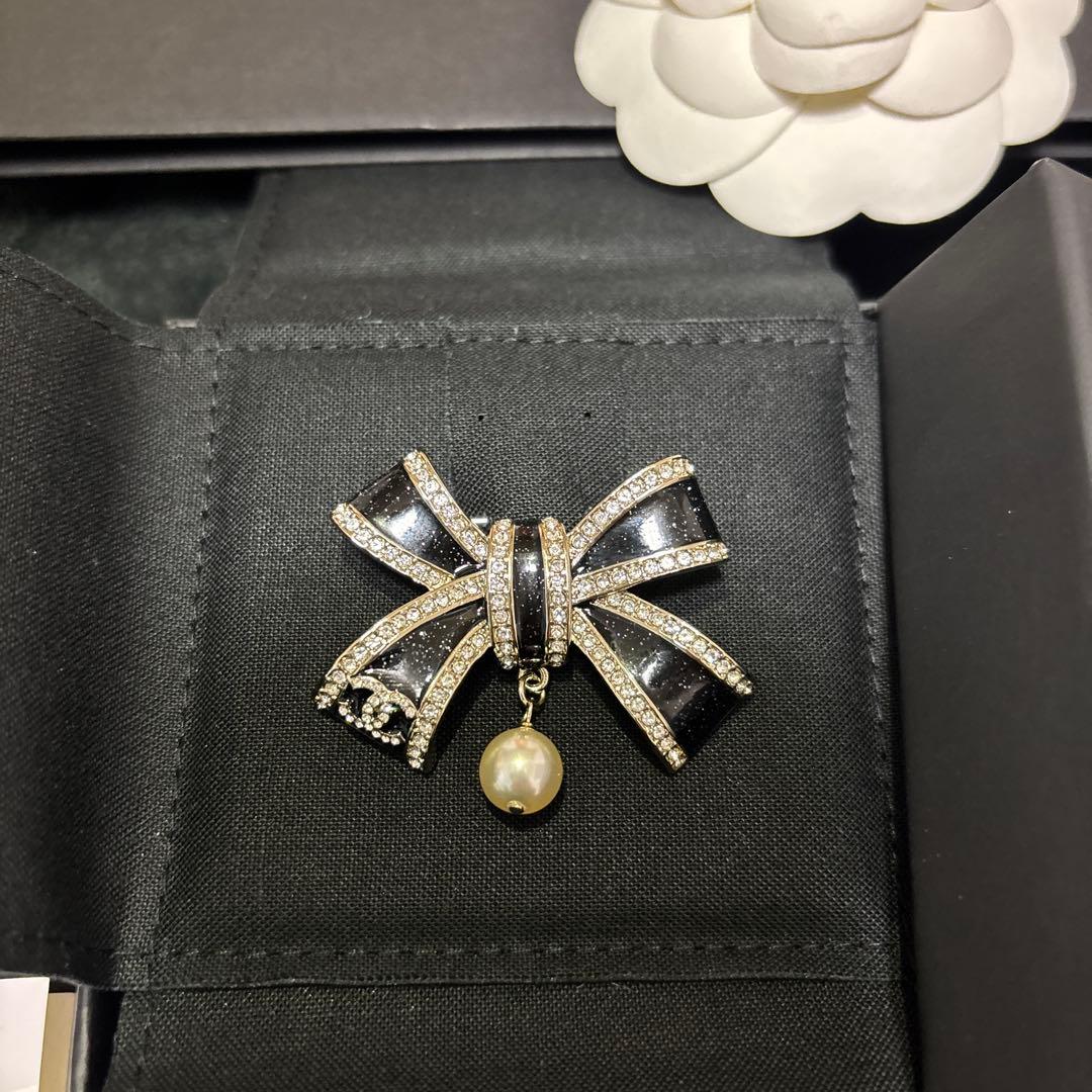 未使用 シャネル 25AW リボン パール ブローチ 希少