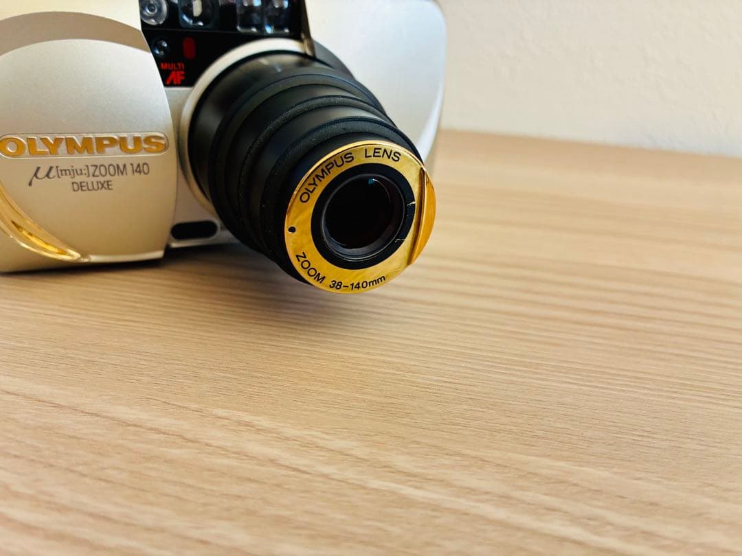 hana　オリンパス μ[mju:] ZOOM 140 DELUXE