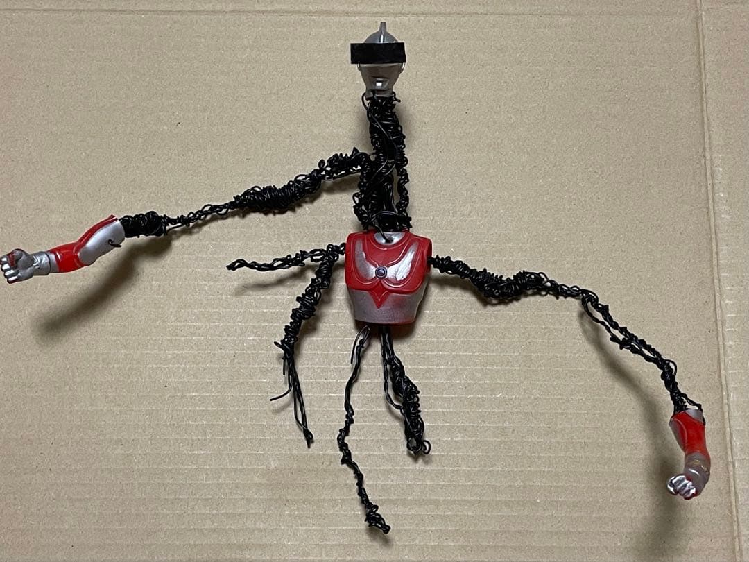 美術品　何かよくわからない　美術品