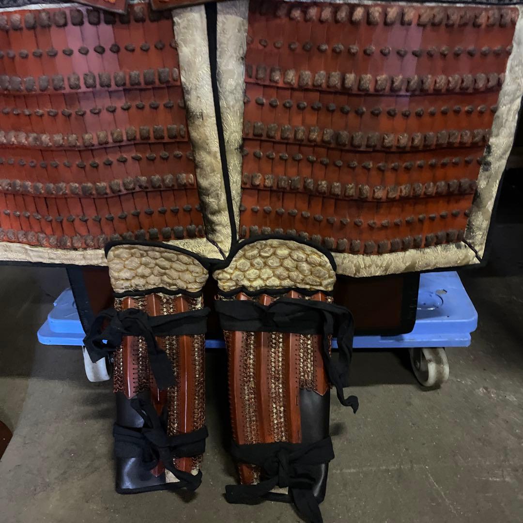 等身大赤備え鎧一式/赤塗龍文二枚胴独鈷文前立て兜/甲冑 鎧兜 着用可能 元箱付き