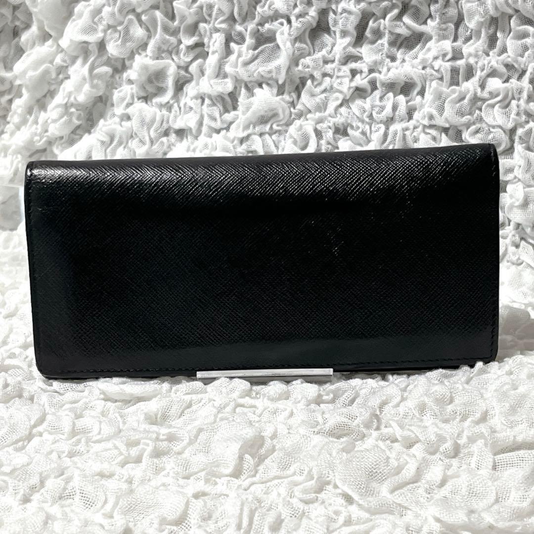 美品✨近年 PRADA 長財布　二つ折り　サフィアーノレザー　ウォレット　黒
