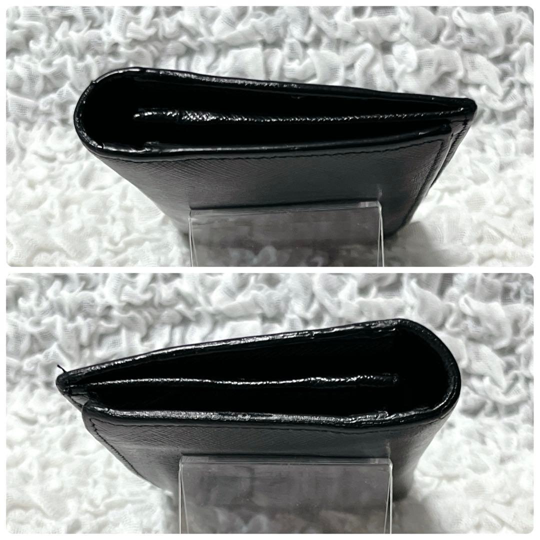 美品✨近年 PRADA 長財布　二つ折り　サフィアーノレザー　ウォレット　黒