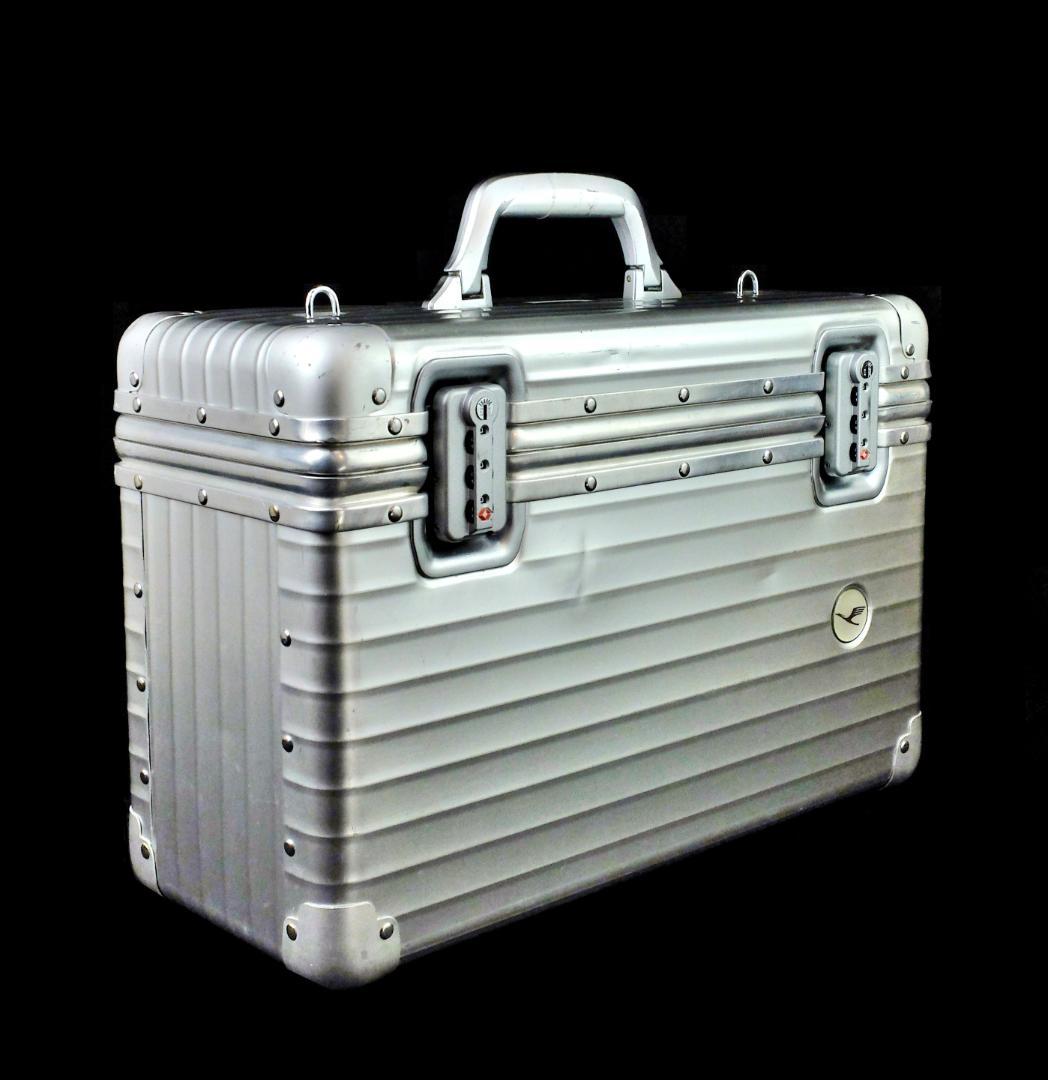 リモワ 940.31『Lufthansa』アルミTSA パイロットケース 29L