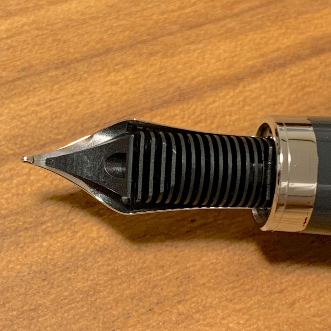 モンブラン万年筆（MONTBLANC）　作家シリーズ　トルストイ 2015モデル