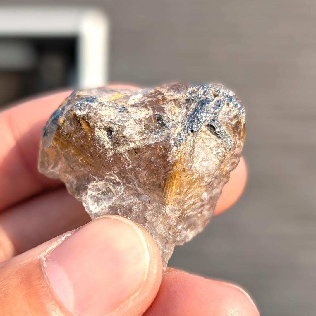 太陽放射ルチル 原石 ヘマタイトから伸びる 金が成る お守り 贈り物 ギフト