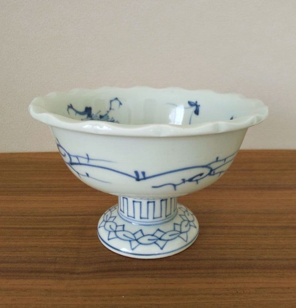 骨董 染付の盃洗 蝶と牡丹に松竹梅 (江戸時代 幕末頃） 伊万里