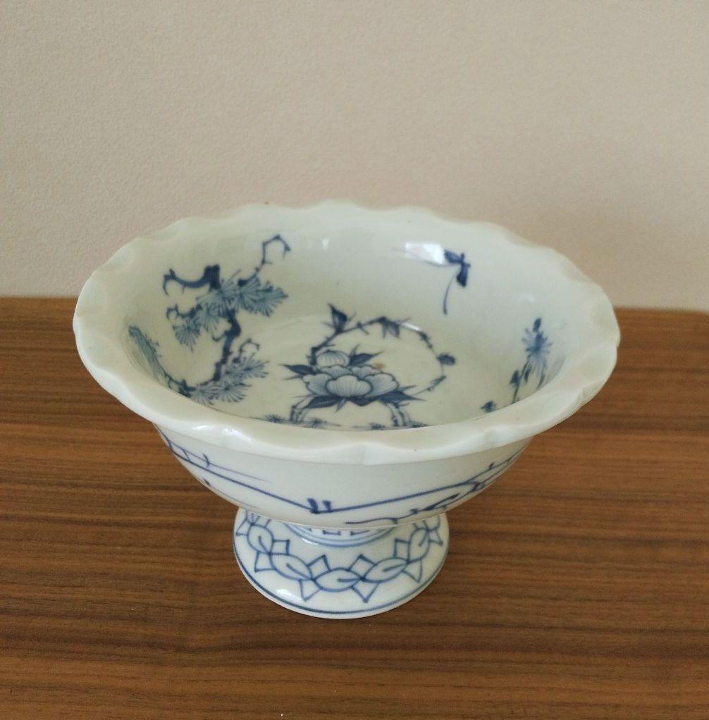 骨董 染付の盃洗 蝶と牡丹に松竹梅 (江戸時代 幕末頃） 伊万里