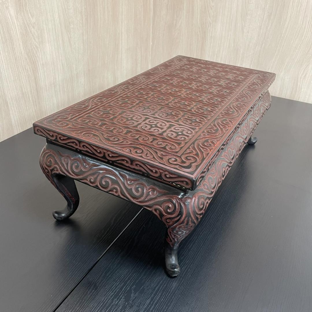 中国古玩 唐物 堆黒倶利彫紋大型平卓 宣徳年製 花台 中国美術 骨董古美術