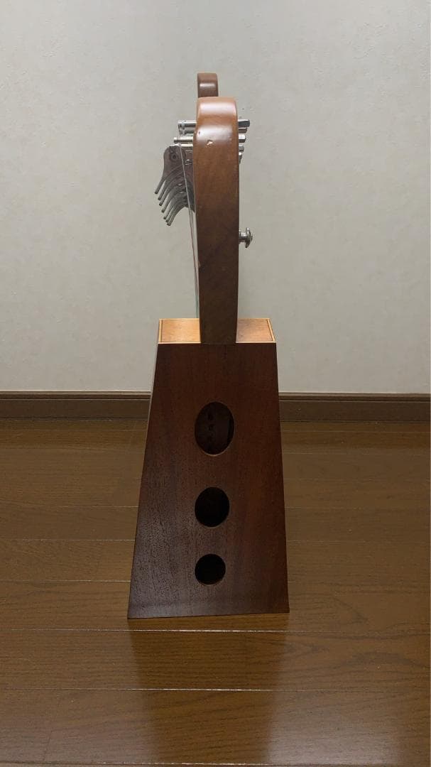 19弦レバー付きアイリッシュハープ