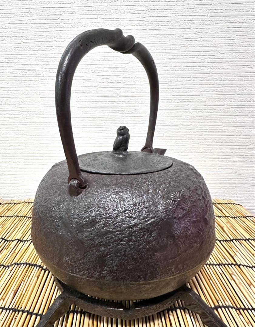 ＵＳＥＤ品　南部長寿堂 伝統工芸士 佐藤 勝芳造　丸型みみずく摘　南部鉄瓶