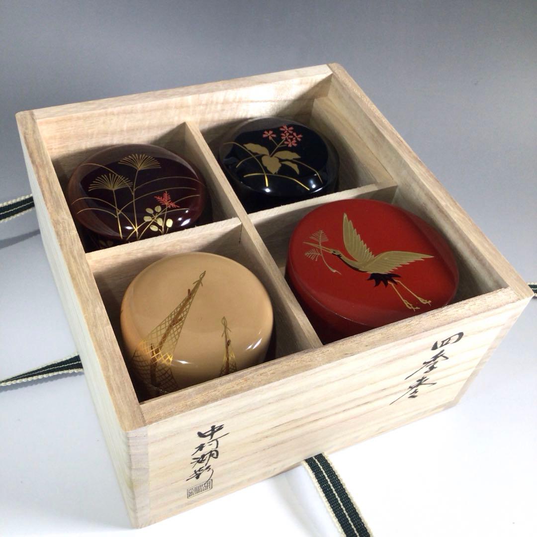 Ｐ７８０　棗　4点揃　『蒔絵師　中村湖彩作』『四季棗』　共箱　茶道具