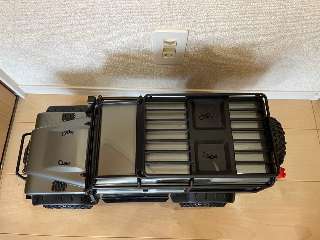 トラクサス TRX4 ランドローバー ディフェンダーD110 RTR シルバー