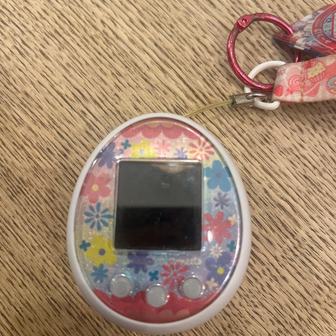 デジタルペット 卵型 ピンクと白