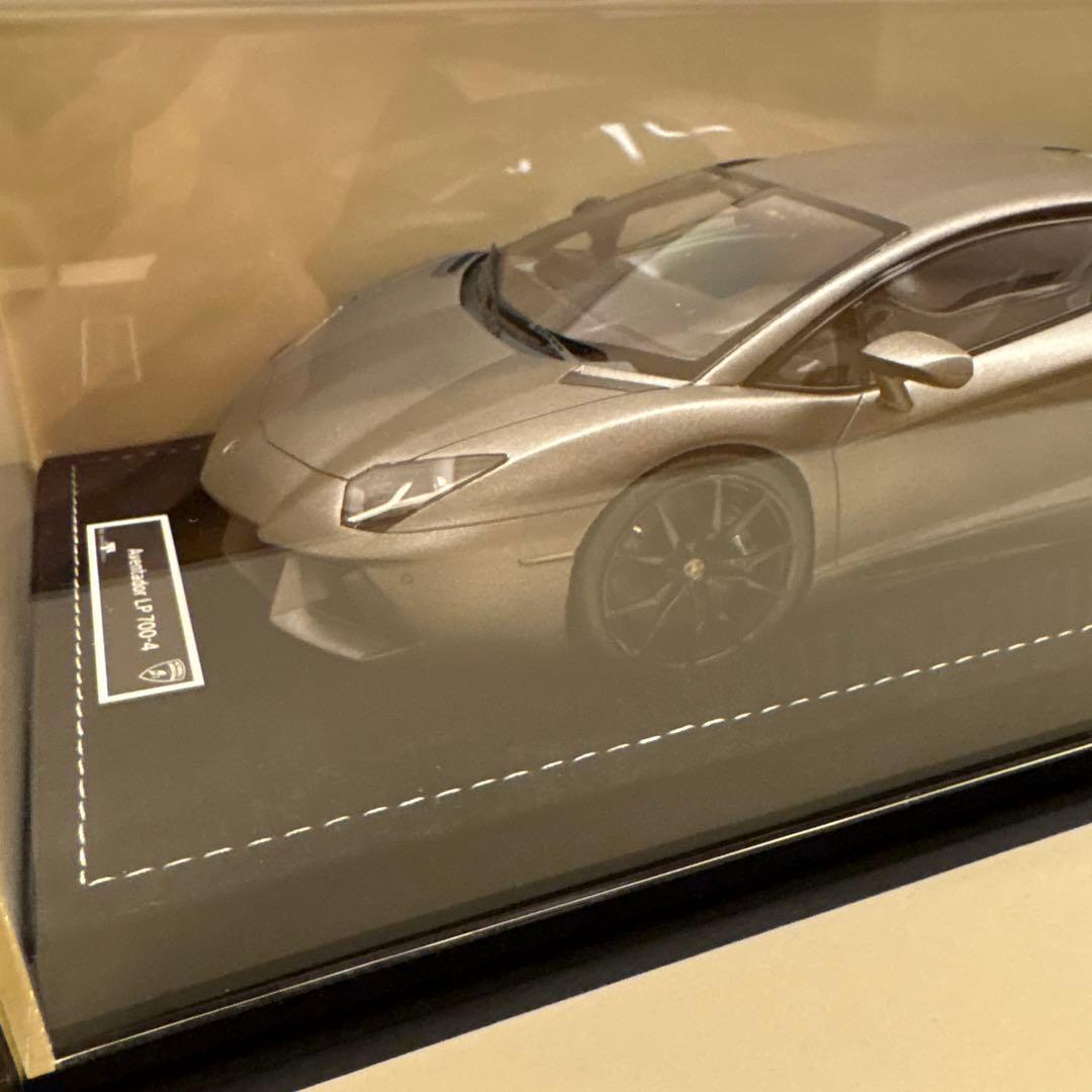 ランボルギーニ　アヴェンタドール 1/18 シルバー　非売品