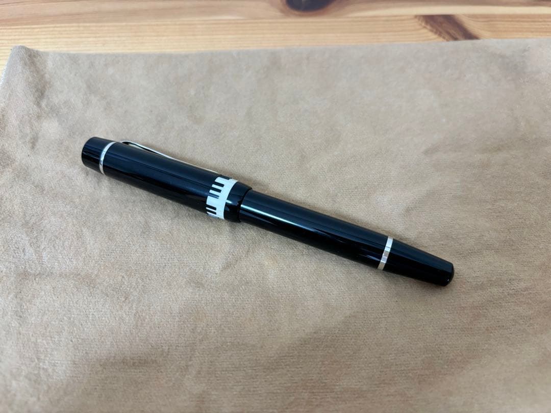 MONTBLANC モンブラン 万年筆 カラヤン