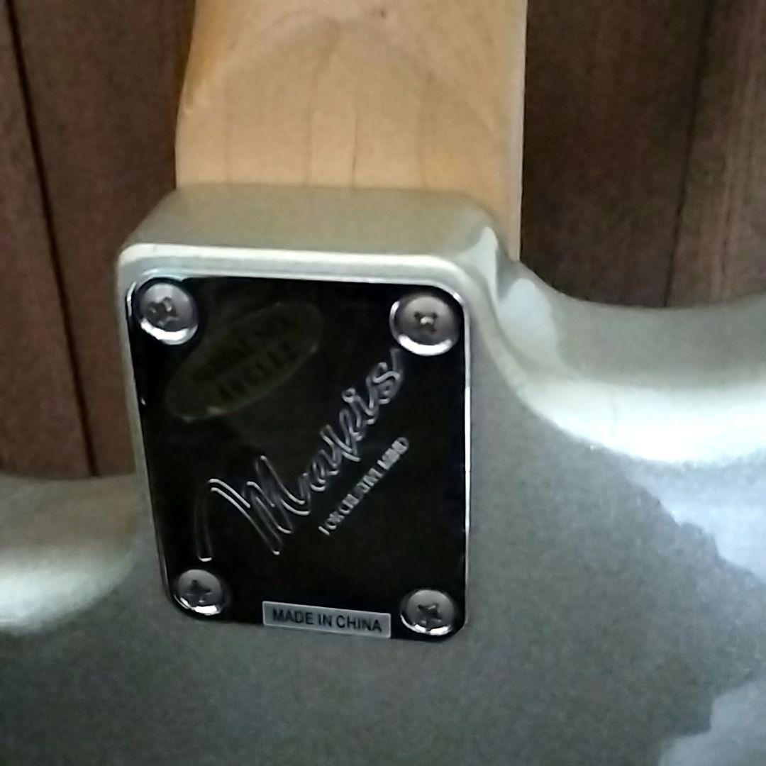 MAVIS　メイビス　イシバシ楽器　エレキギター 　シルバー