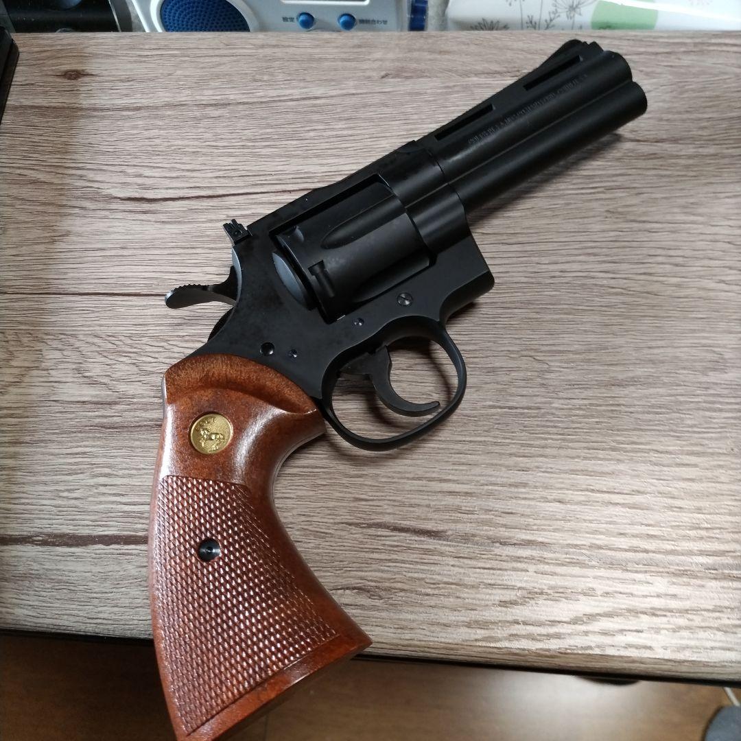 タナカ コルトパイソン.357 マグナム4インチ ヘビーウェイトモデルガン