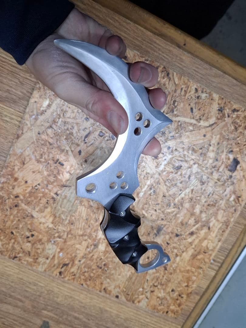 カスタム　カランビット　6