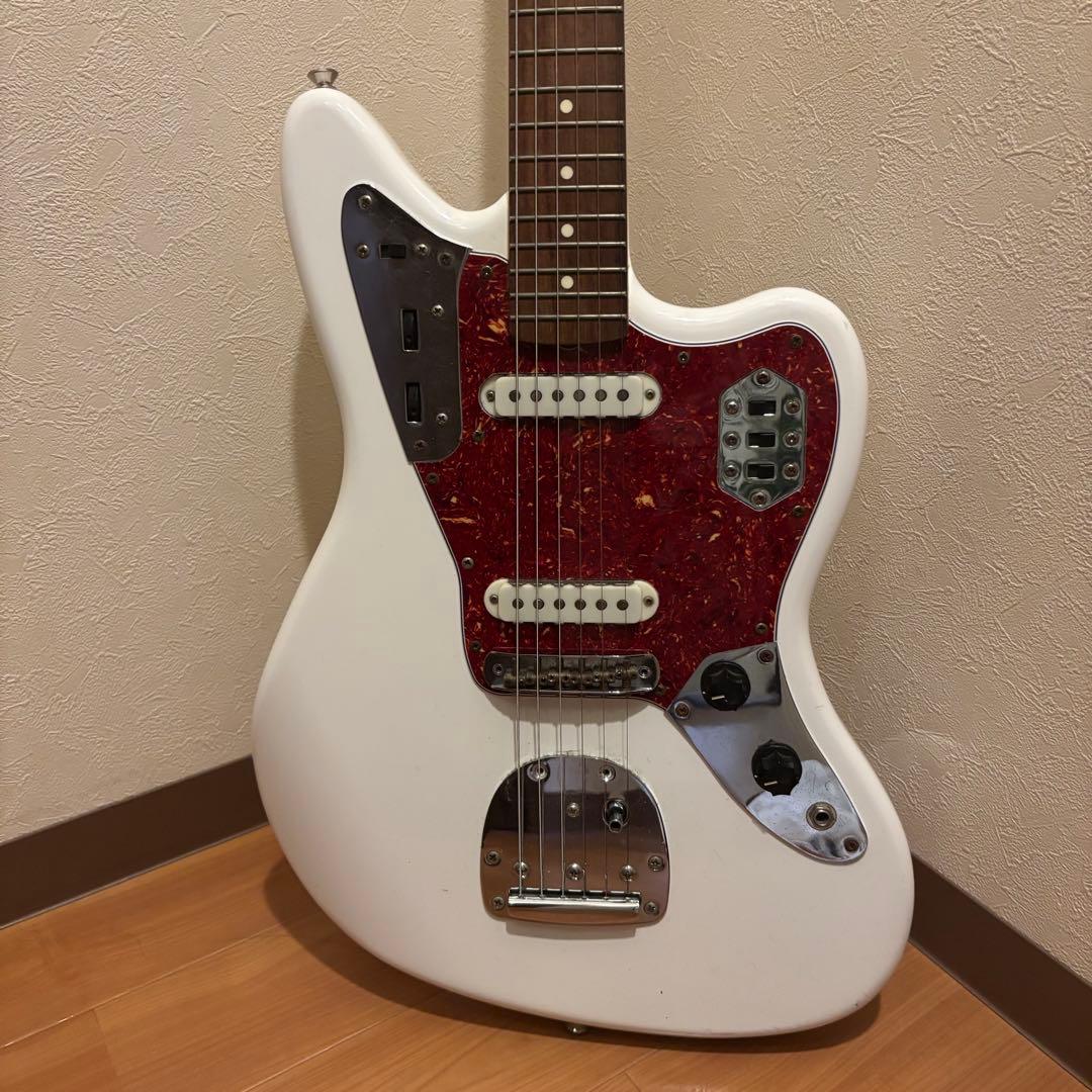 く*ち様 Squier by Fender Jaguar